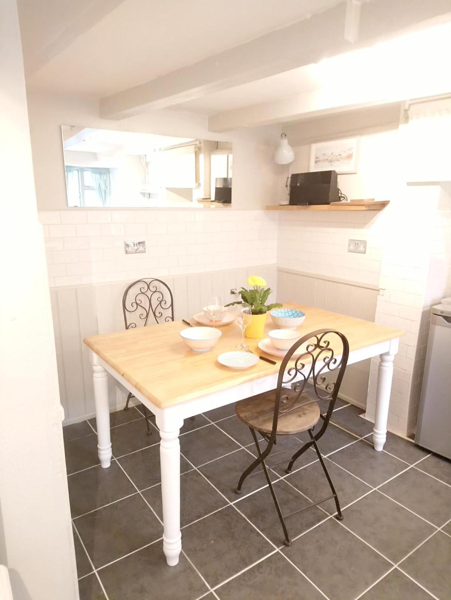 Samphire Cottage Хелстон Экстерьер фото
