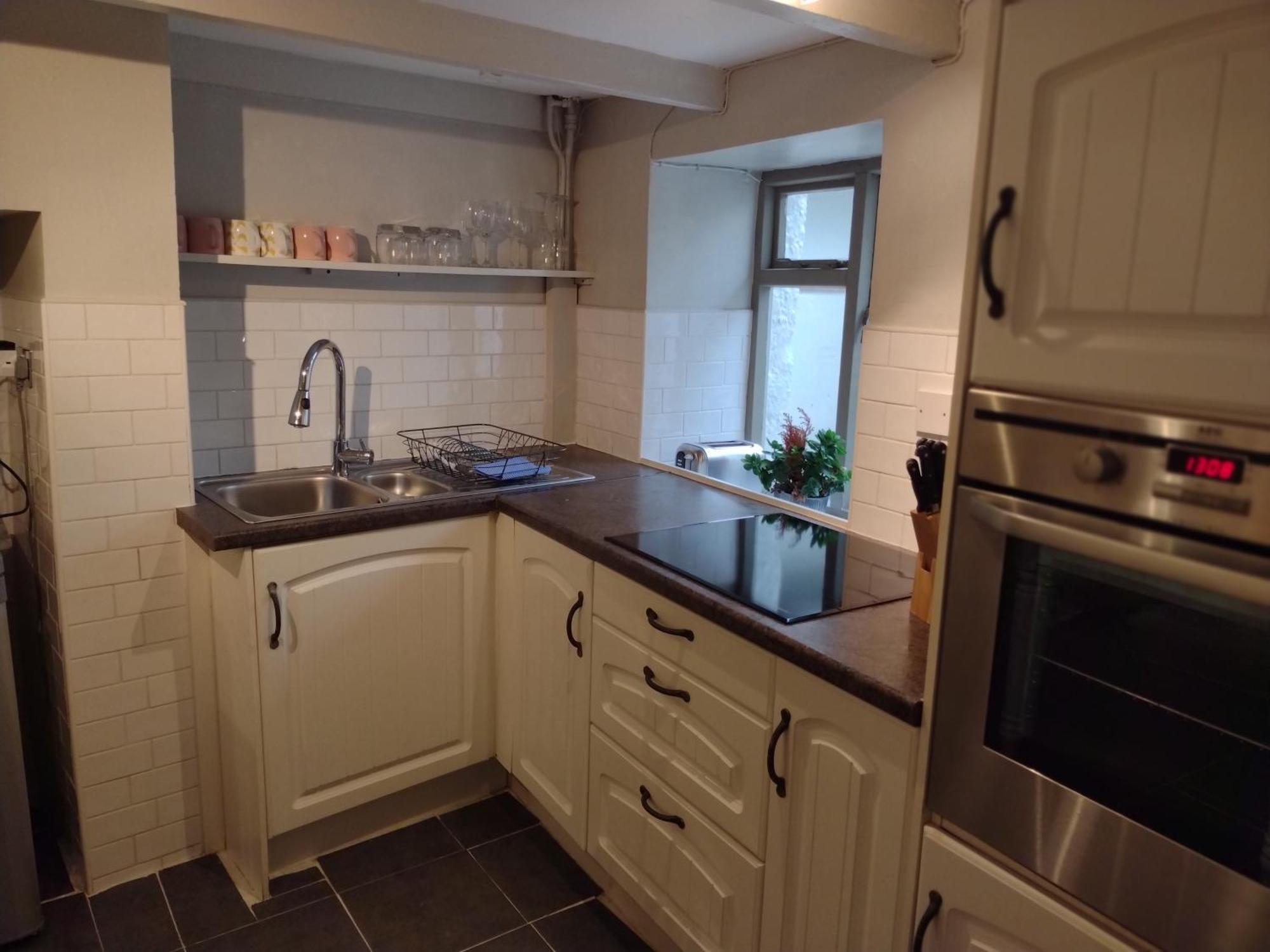 Samphire Cottage Хелстон Экстерьер фото